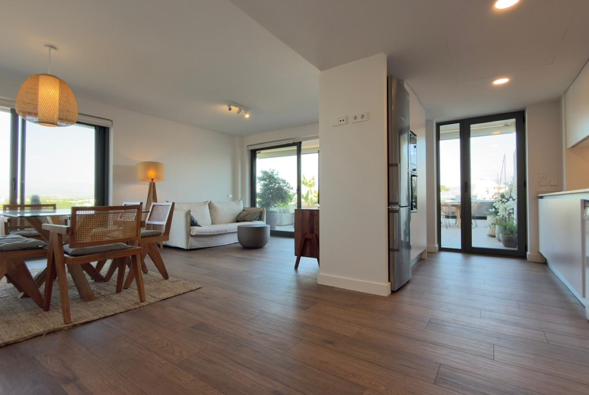Exclusivo ático con impresionante terraza solárium en Azara, Pau 5