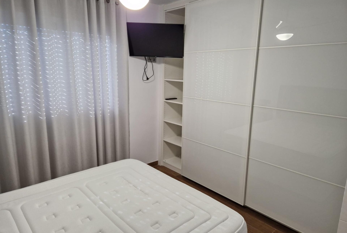 Amplio y Moderno Apartamento Reformado en Playa de San Juan