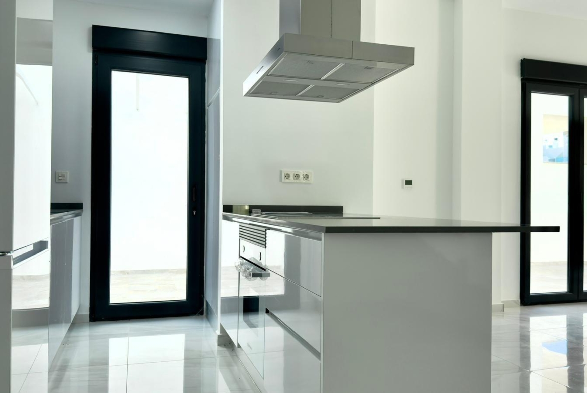 Exclusive villa in Polop with mountain views