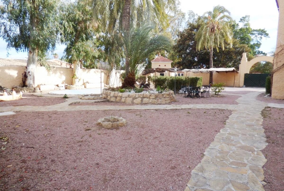 CASITA DE CAMPO DEL SIGLO XVIII REFORMADA