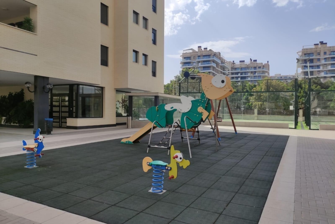 Urbanización Parque Mariola, en Pau 5, con Vistas al Mar