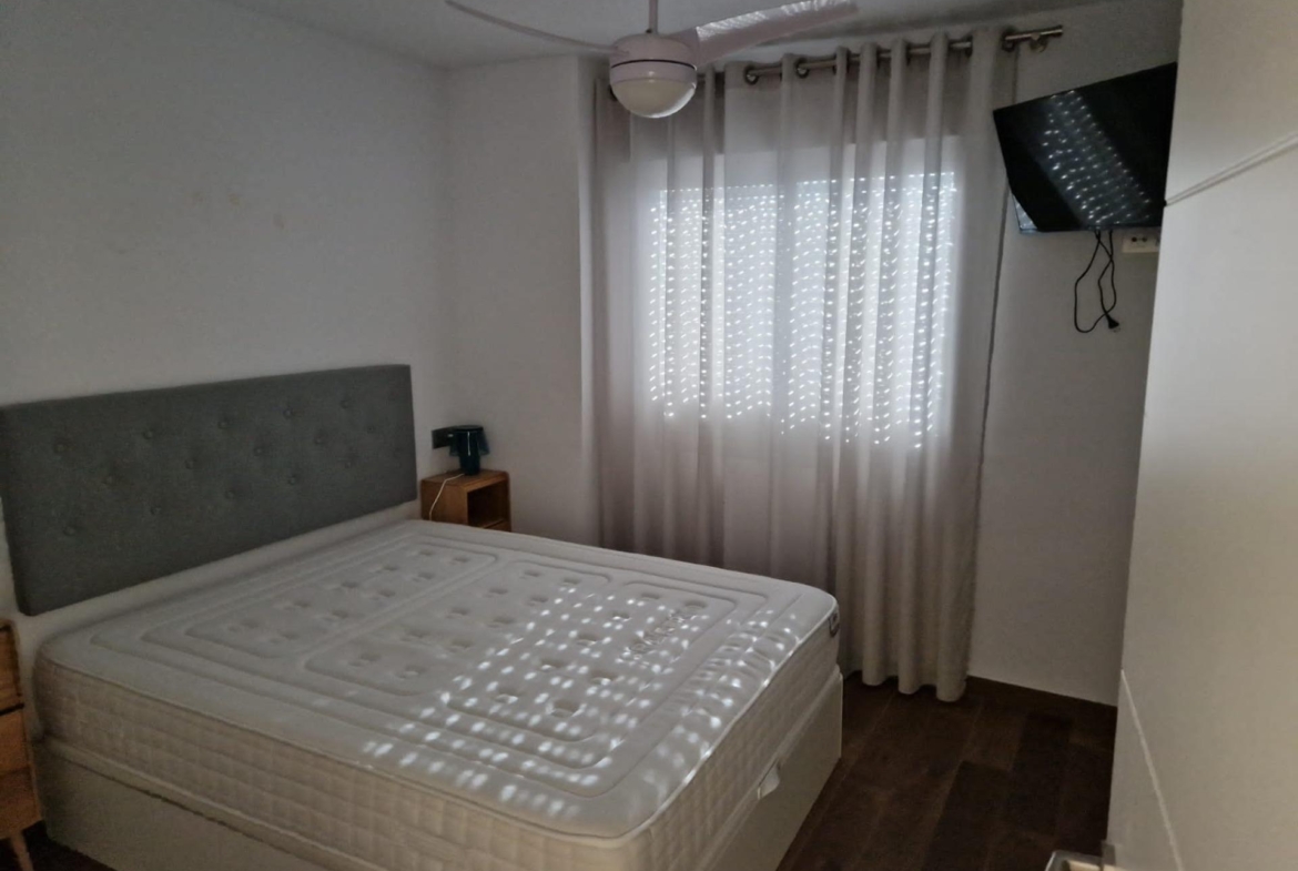 Amplio y Moderno Apartamento Reformado en Playa de San Juan