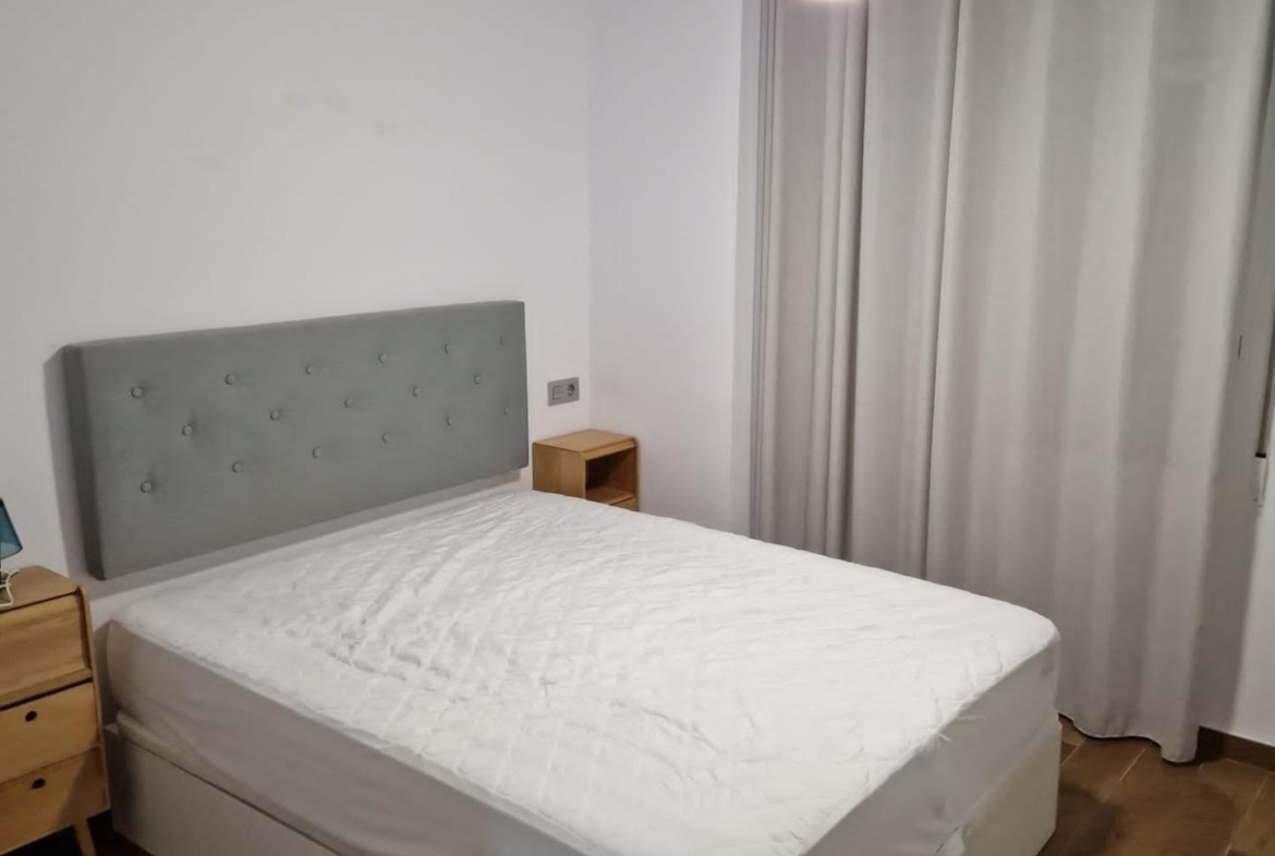 Amplio y Moderno Apartamento Reformado en Playa de San Juan