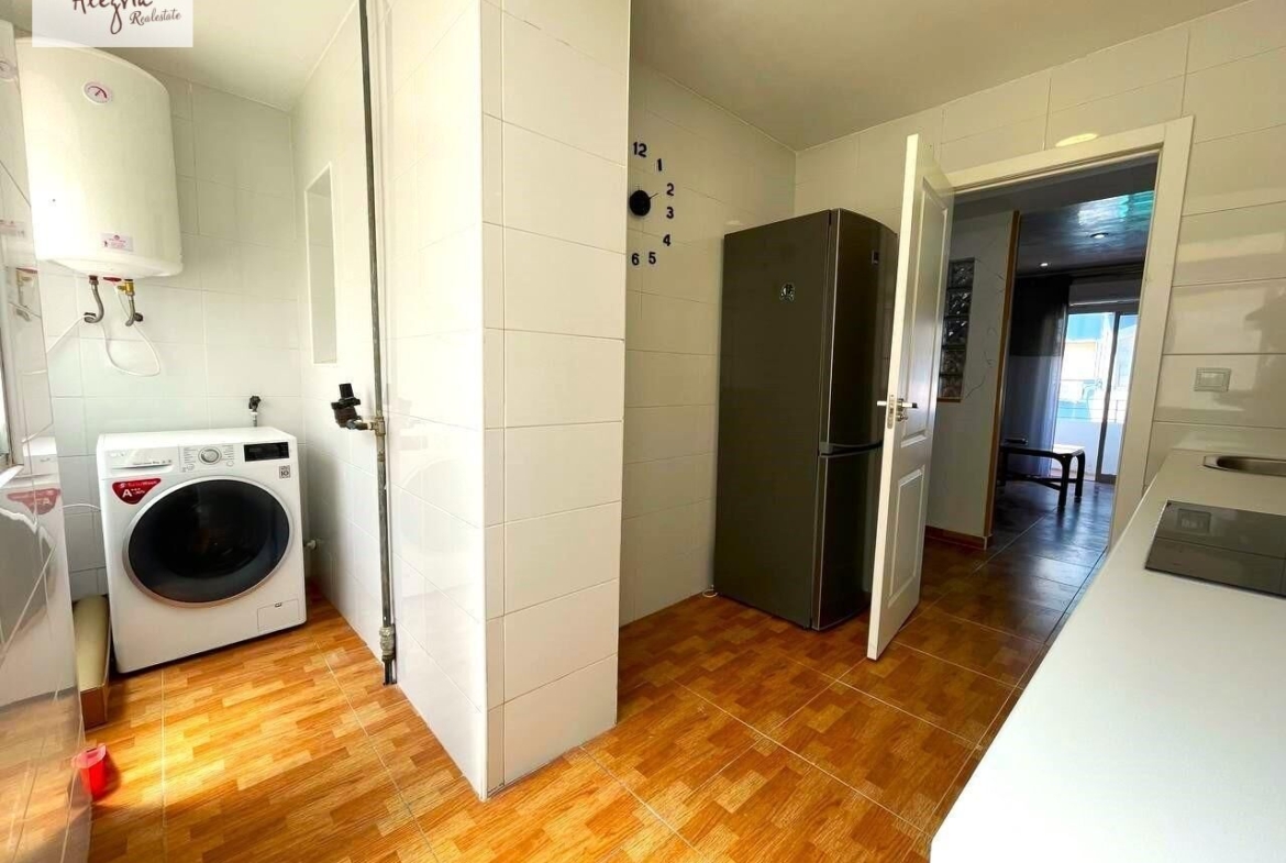 Apartment for sale (La Florida) 3 bedrooms + living room with balcony.