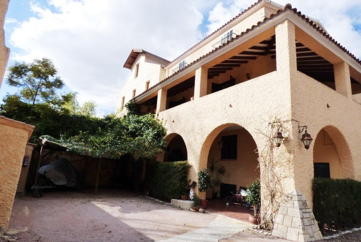 CASITA DE CAMPO DEL SIGLO XVIII REFORMADA