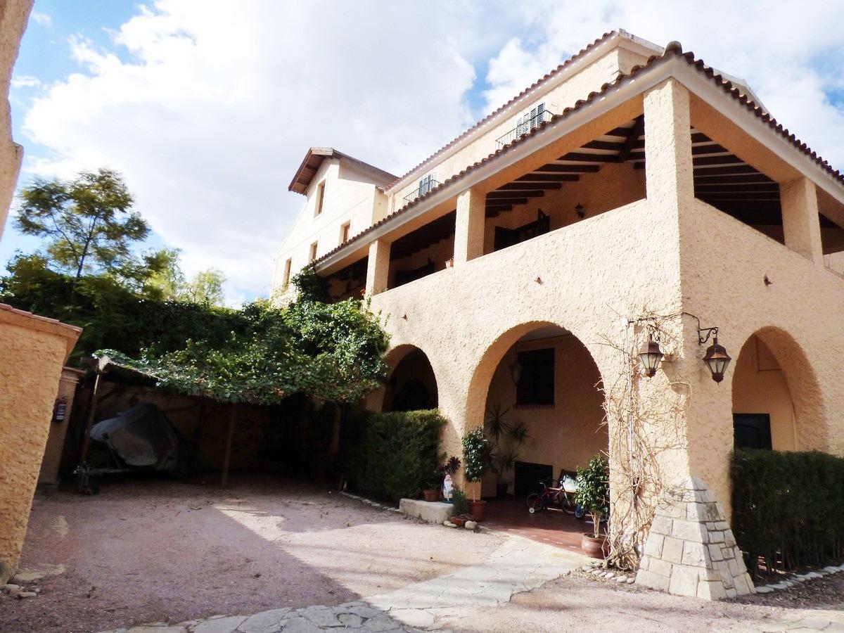 CASITA DE CAMPO DEL SIGLO XVIII REFORMADA
