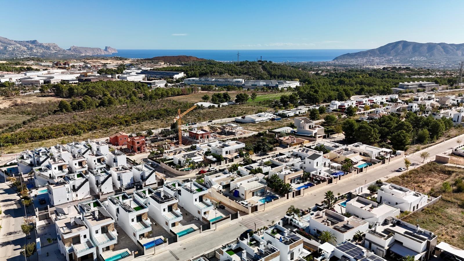 5-3-81 Exclusive villa in Polop with mountain views