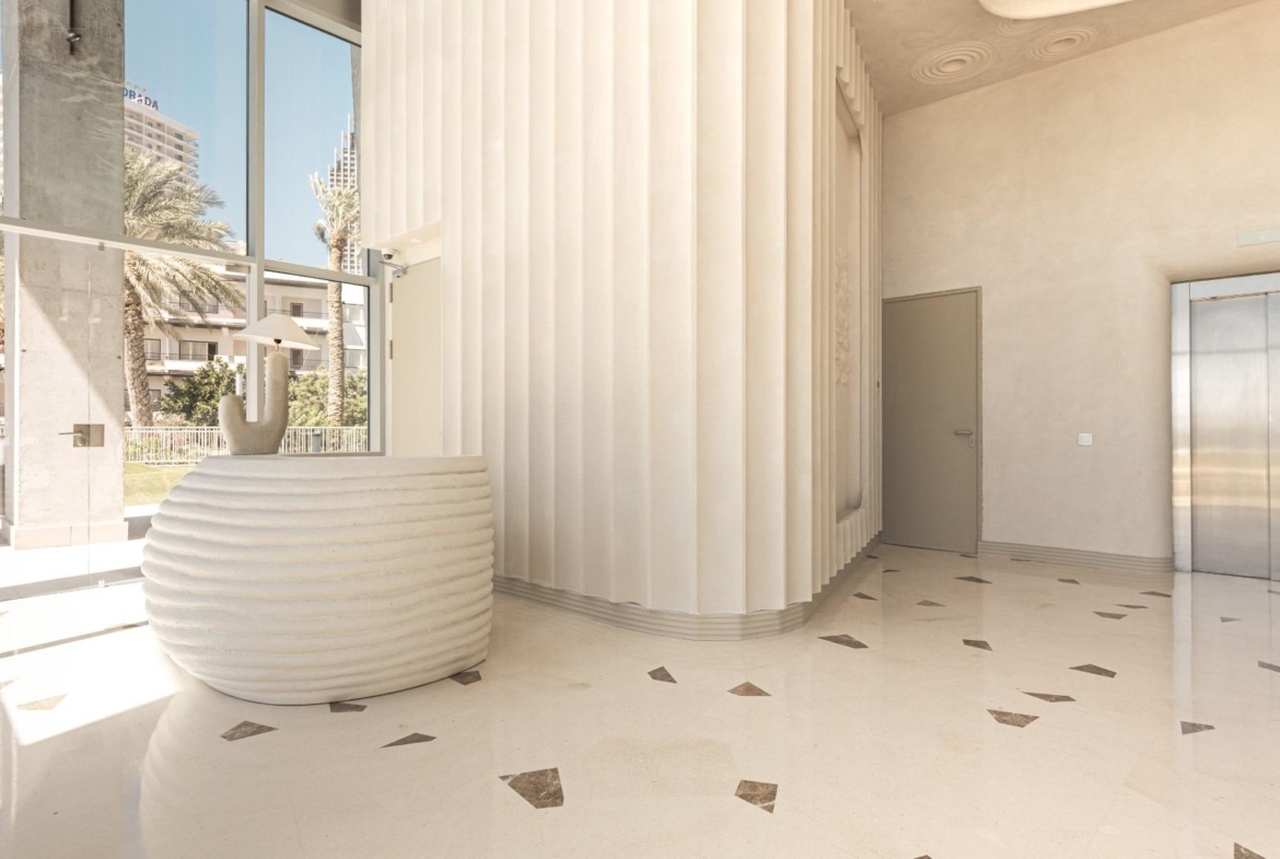 Last luxury apartments on the first line of Poniente beach