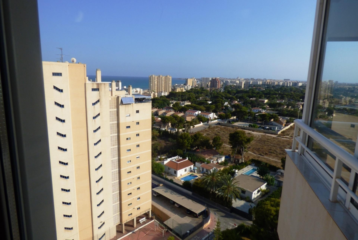 Espectacular vivienda con vistas panorámicas a la playa de Muchavista