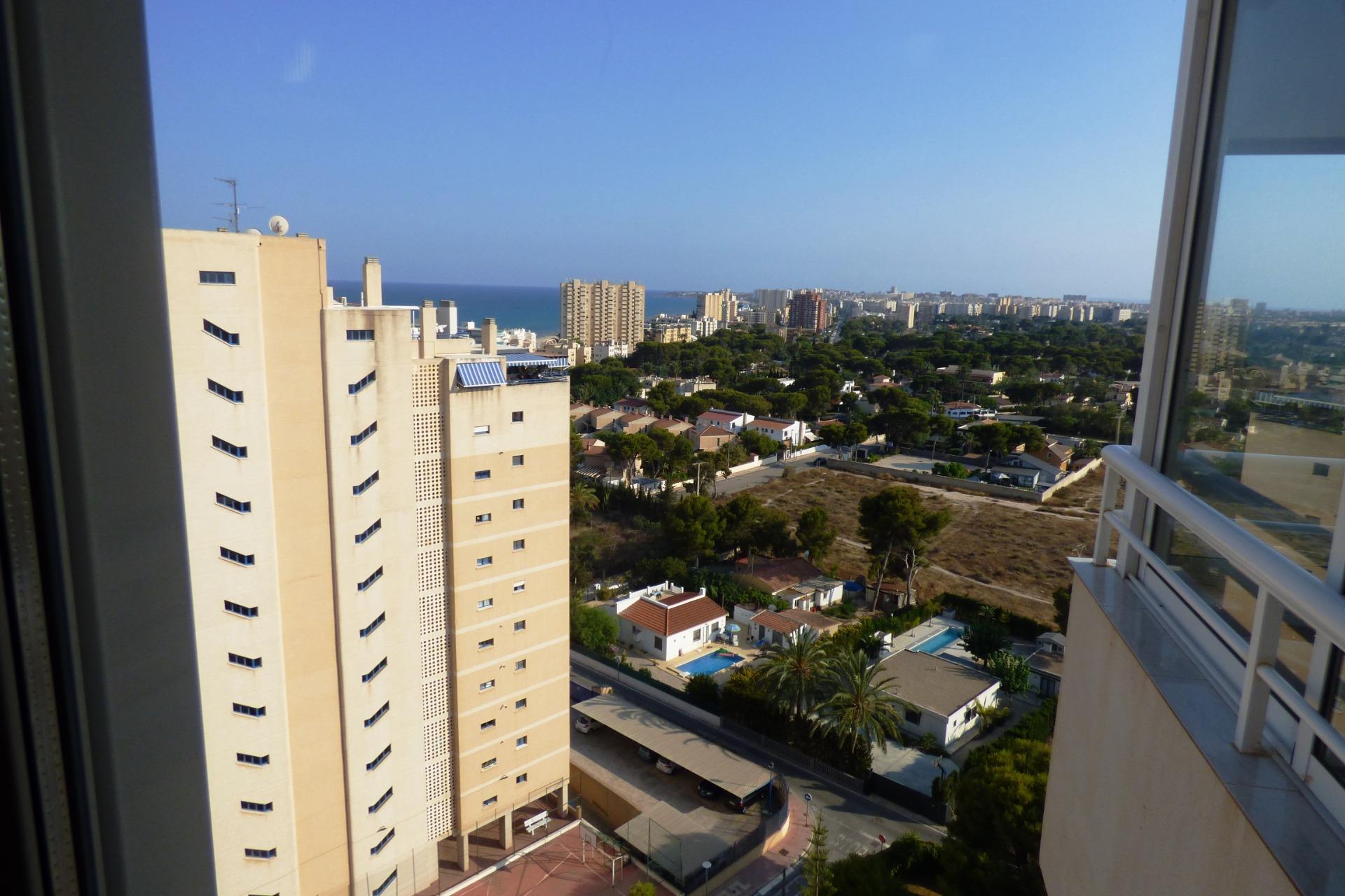 Espectacular vivienda con vistas panorámicas a la playa de Muchavista