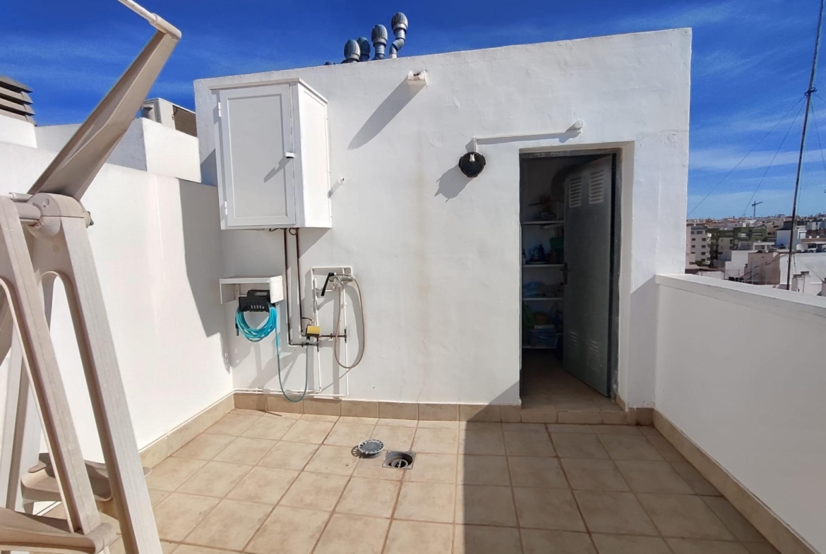 Espectacular Ático en Torrevieja con Vistas al Mar