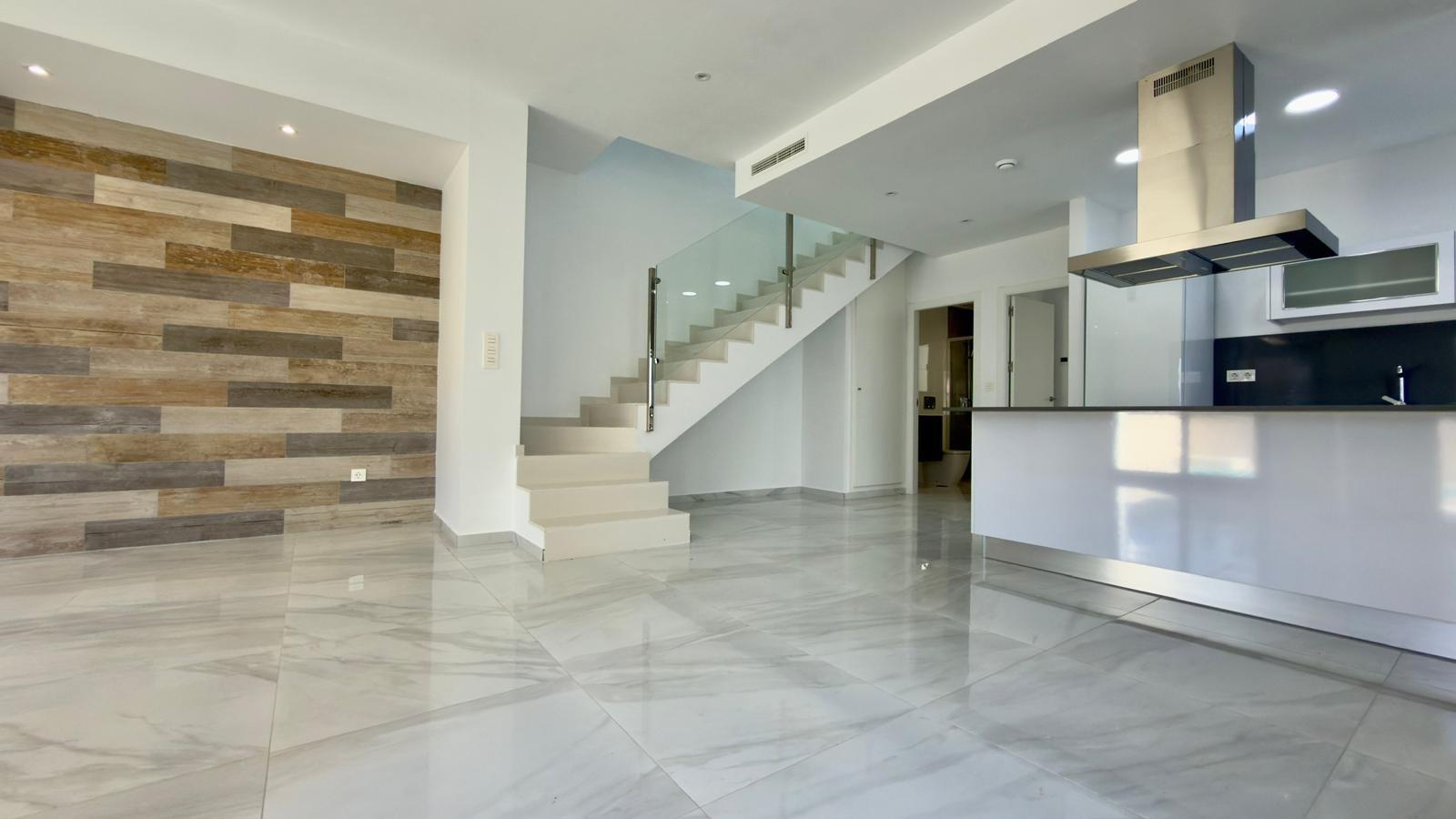 5-33-30 Exclusive villa in Polop with mountain views