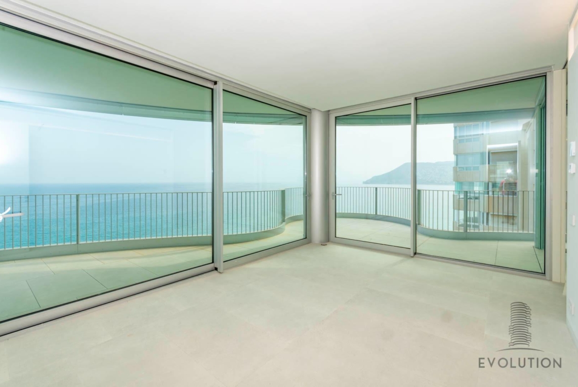 Homes with modern design and high technology on the front line