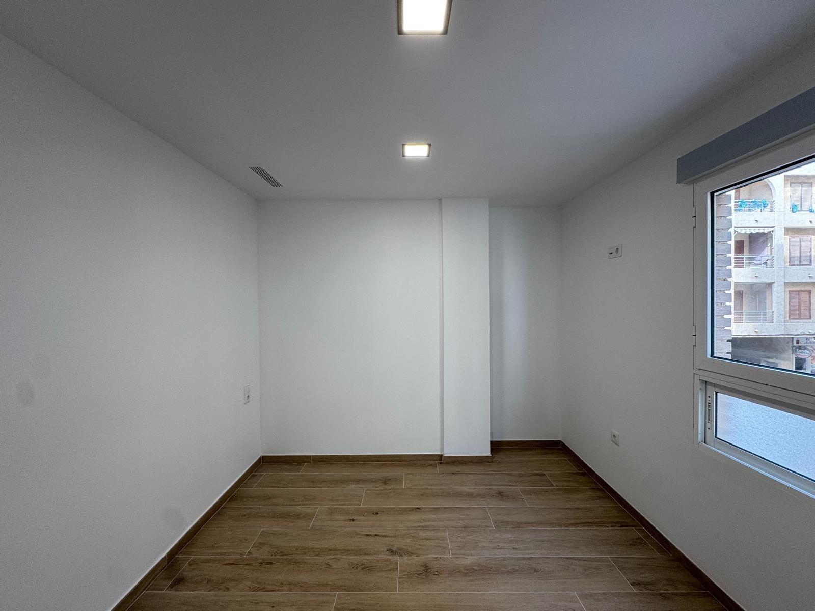5-34-28 REFORMADO APADRAMENTO EN LA PRIMERA LINEA DE LA MATA CON VISTAS AL MAART 3 DORM. 2 BAÑOS. SUPERFICIE 105 M2.
