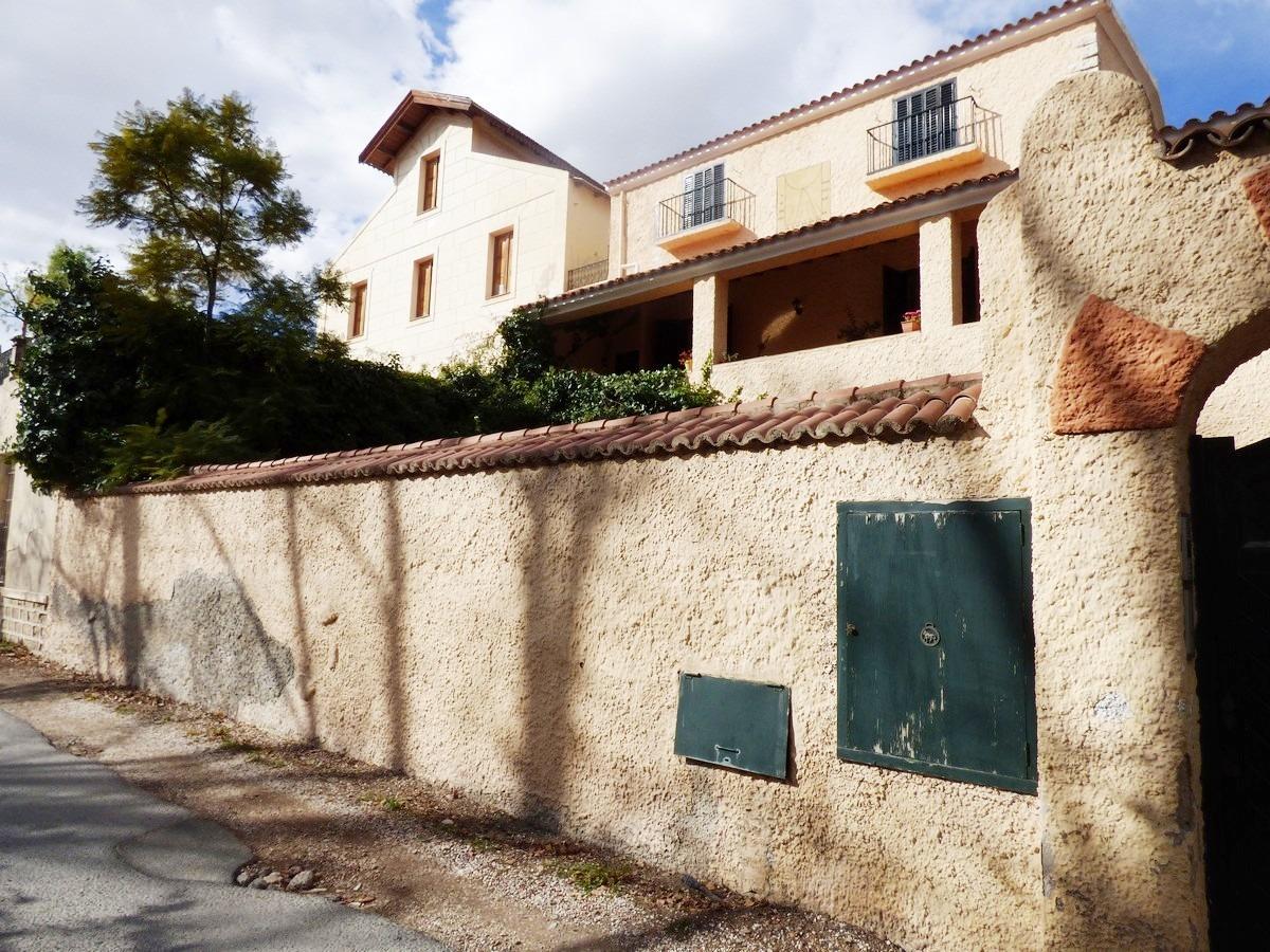 CASITA DE CAMPO DEL SIGLO XVIII REFORMADA