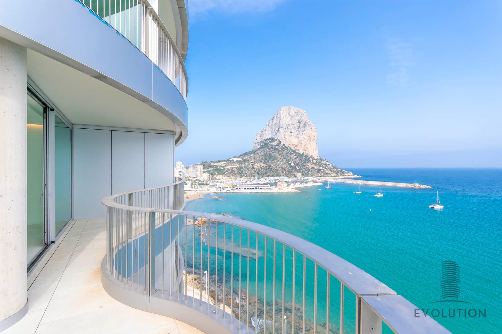 Homes with modern design and high technology on the front line