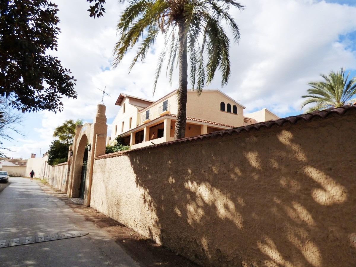 CASITA DE CAMPO DEL SIGLO XVIII REFORMADA