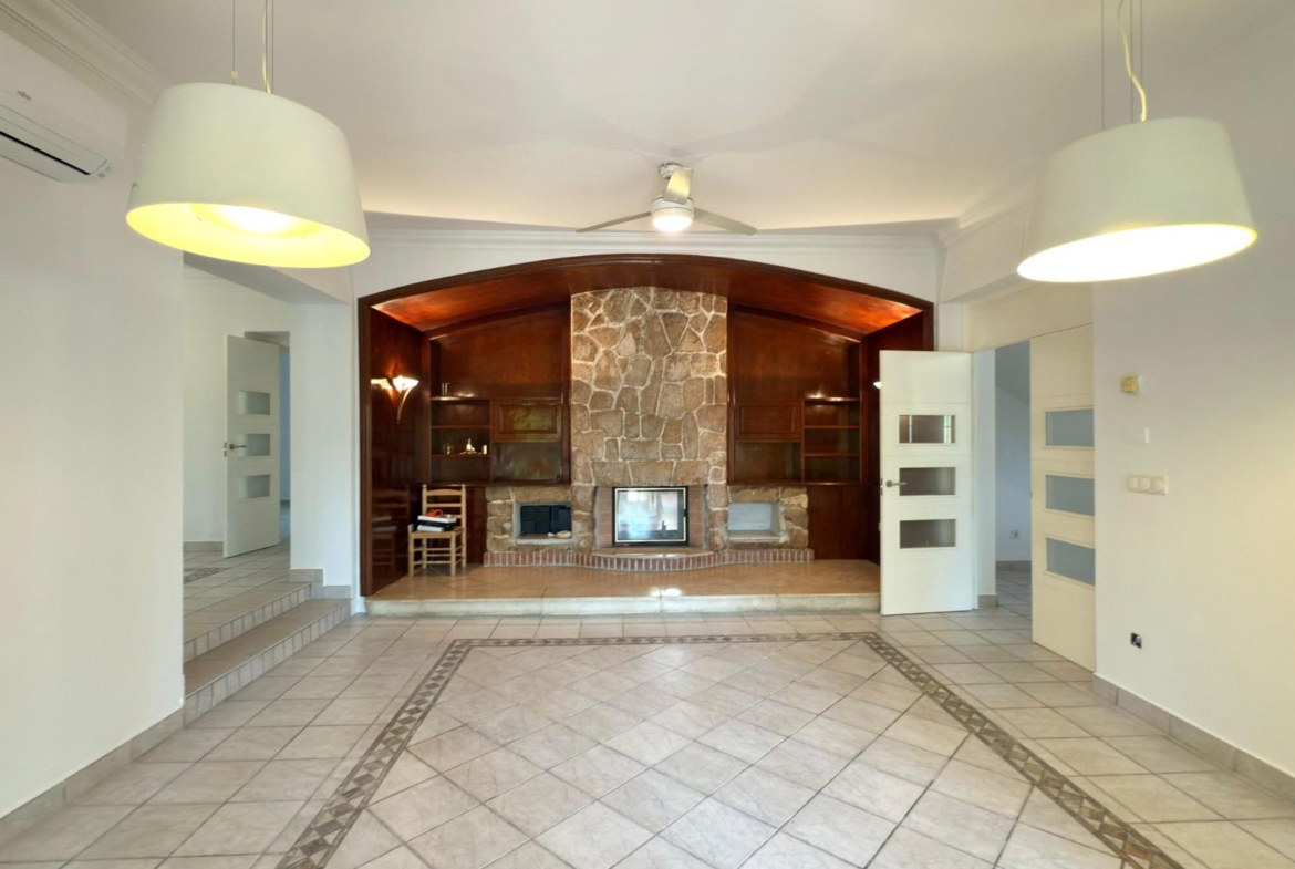 Exclusieve Villa Omringd door de natuur in Alicante