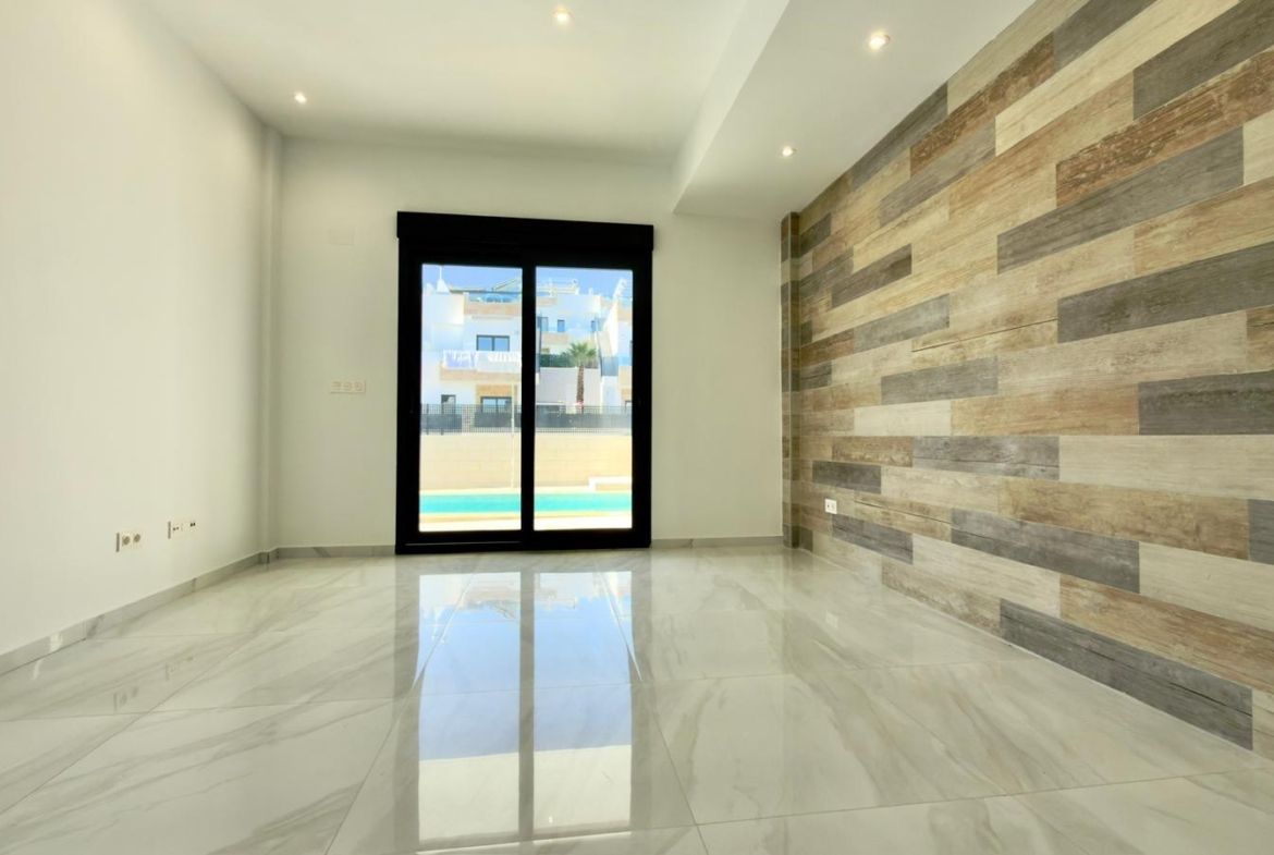 Exclusive villa in Polop with mountain views