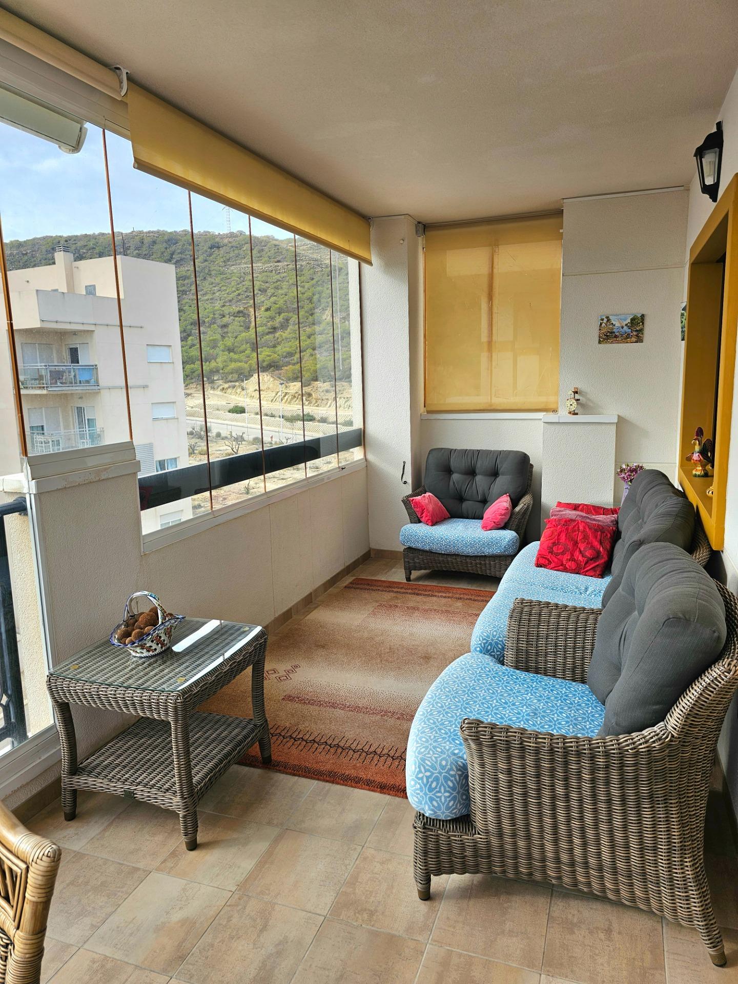 Exclusief appartement in Guardamar del Segura met uitzicht op zee