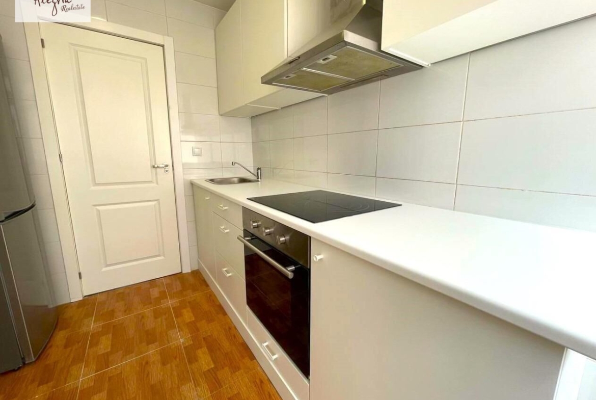Apartment for sale (La Florida) 3 bedrooms + living room with balcony.