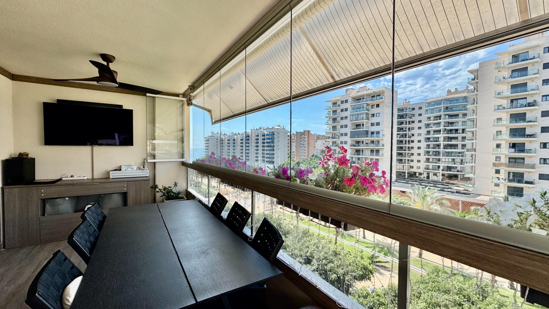 Appartement aan zee in een modern wooncomplex La Cala de Finestrat