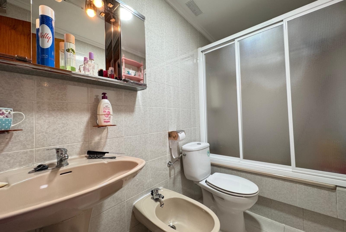 ESTUDIO A 250 METROS DE PLAYA DE LOS LOCOS Y CON 25 M2. CON PISCINA COMUNITARIA.