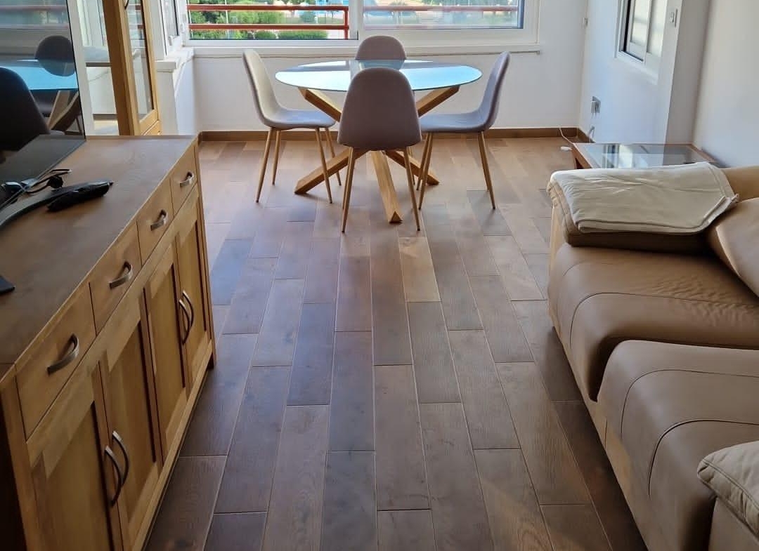 Amplio y Moderno Apartamento Reformado en Playa de San Juan