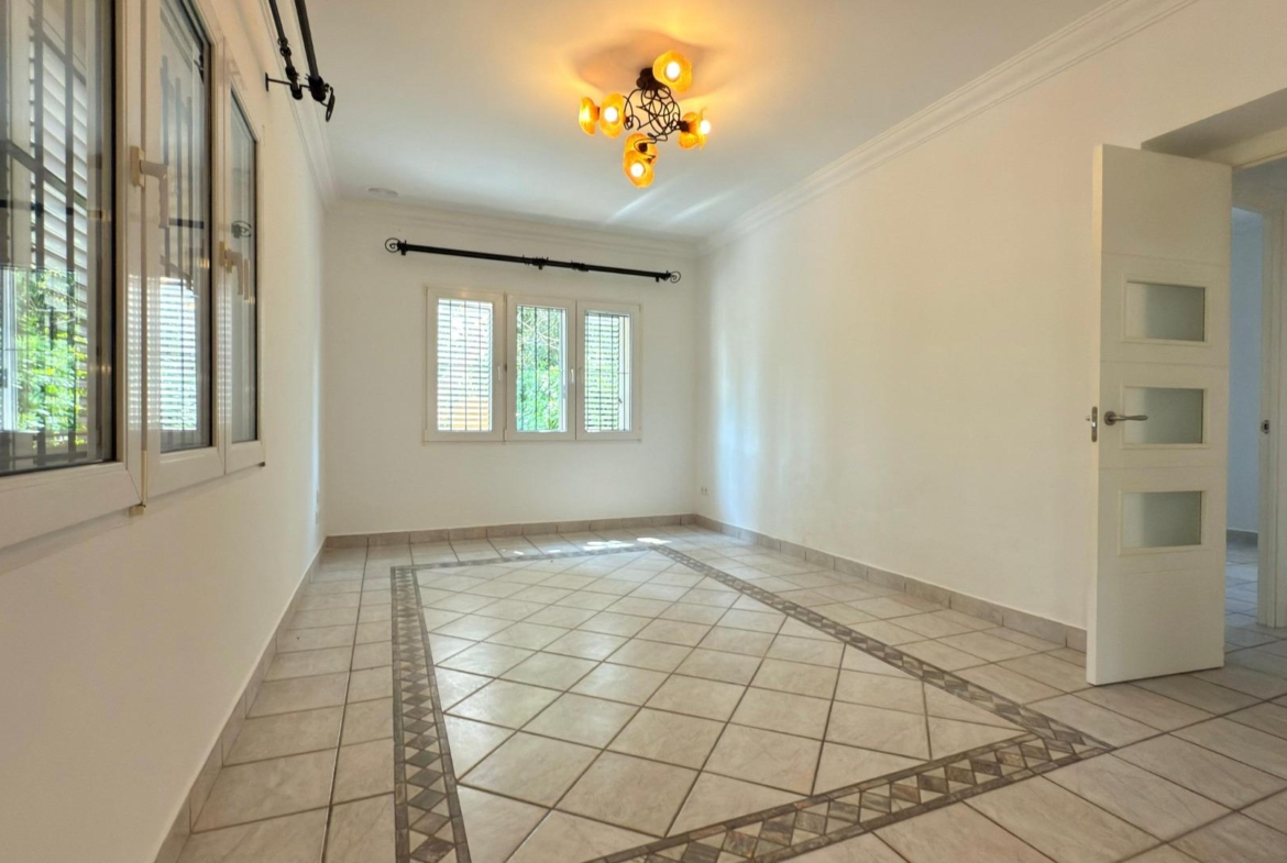 Exclusieve Villa Omringd door de natuur in Alicante