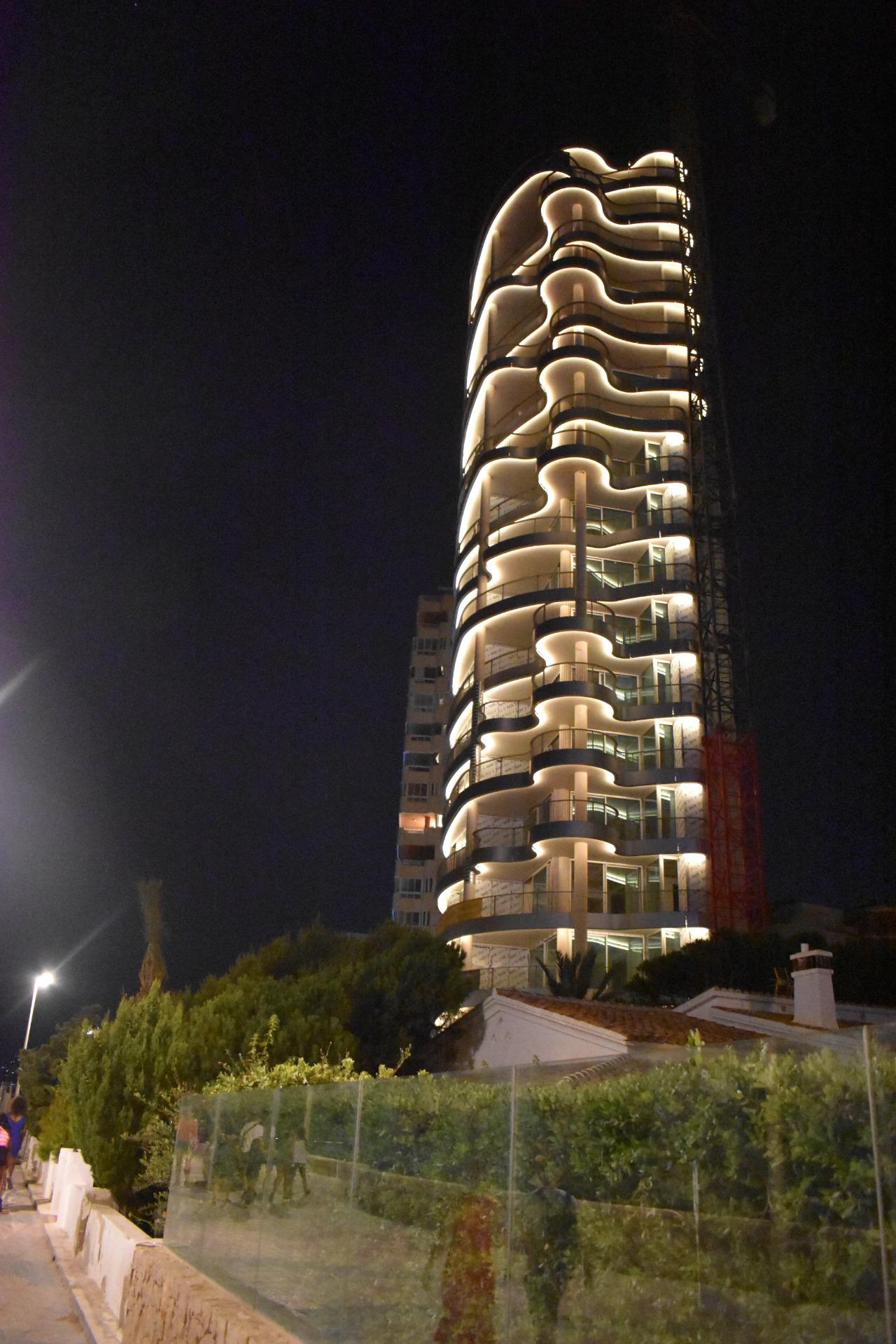 Homes with modern design and high technology on the front line