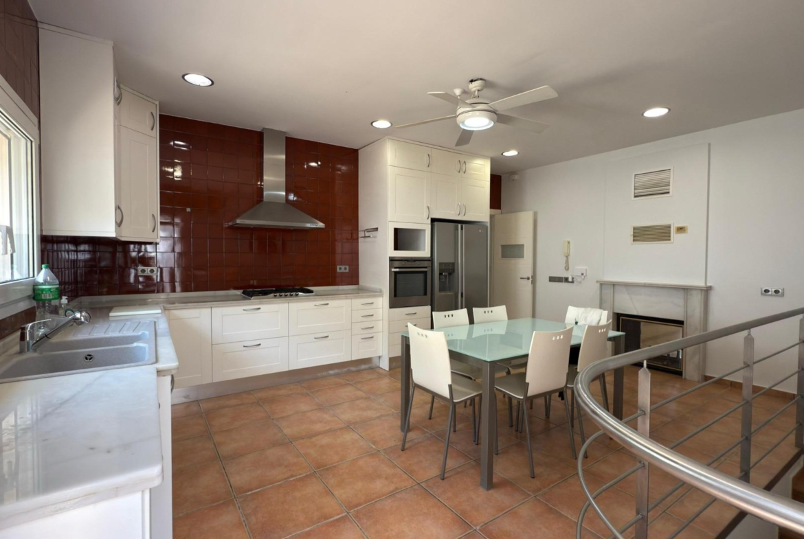 Exclusieve Villa Omringd door de natuur in Alicante