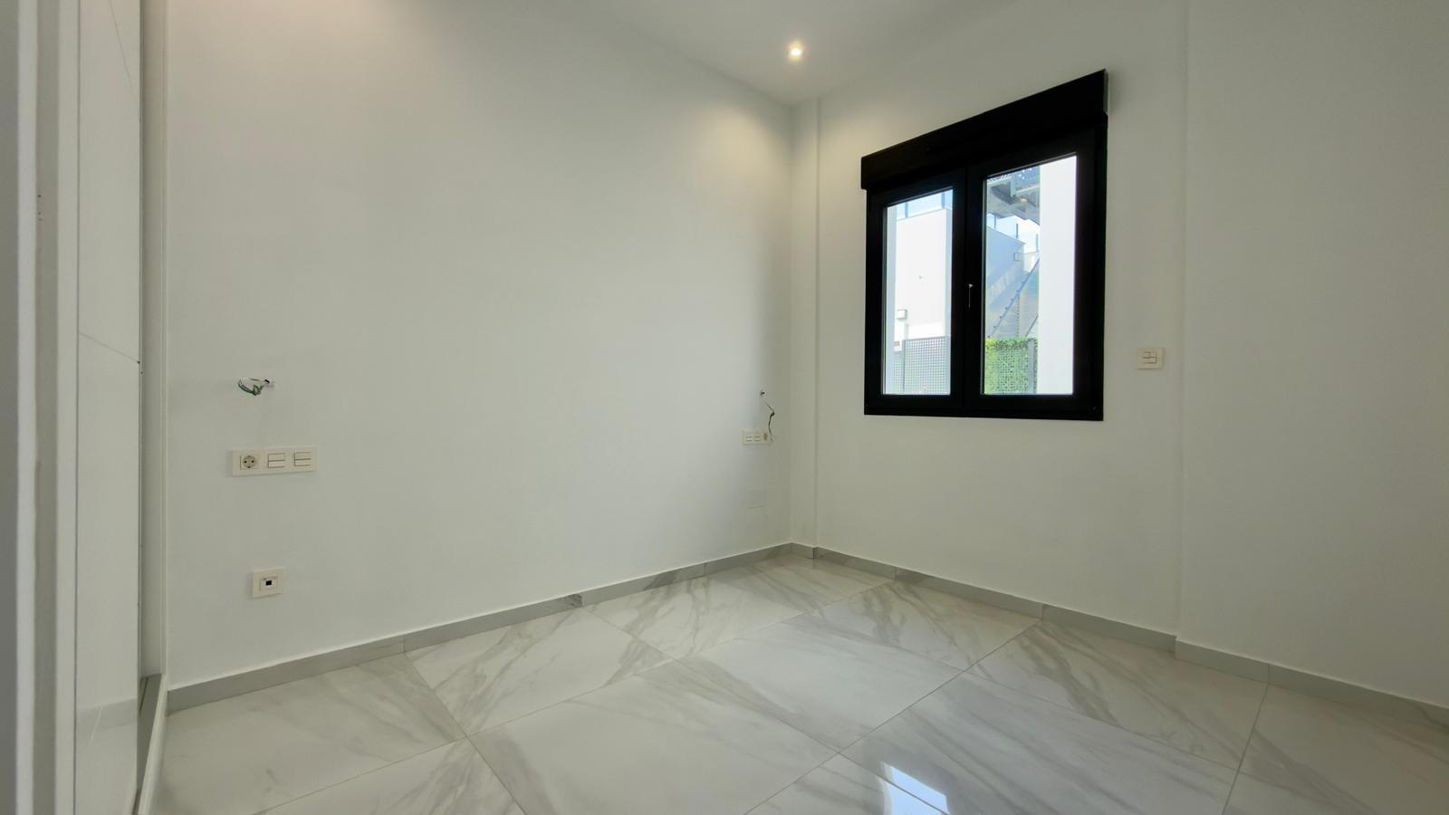 5-46-14 Exclusive villa in Polop with mountain views