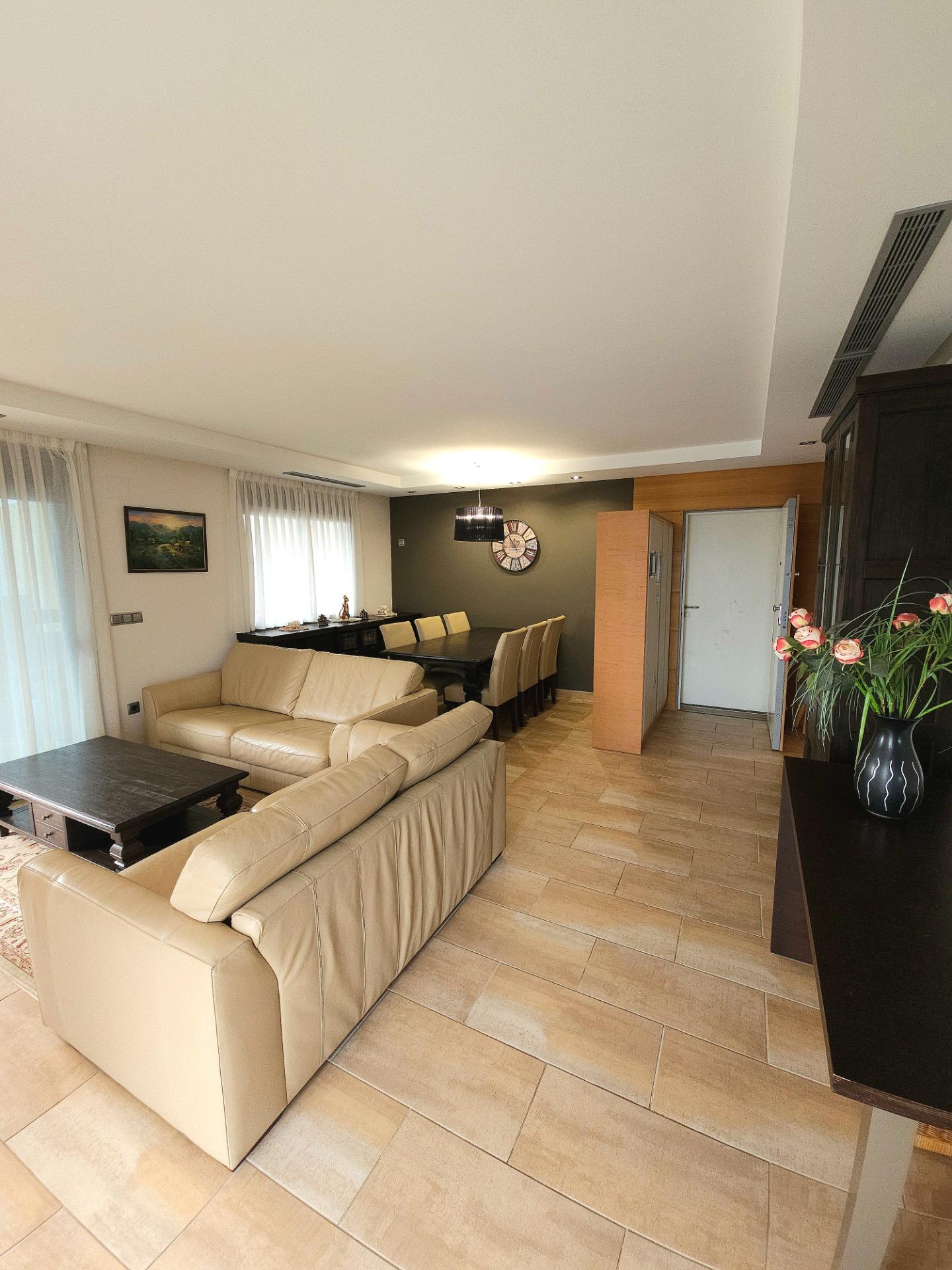 Exclusief appartement in Guardamar del Segura met uitzicht op zee