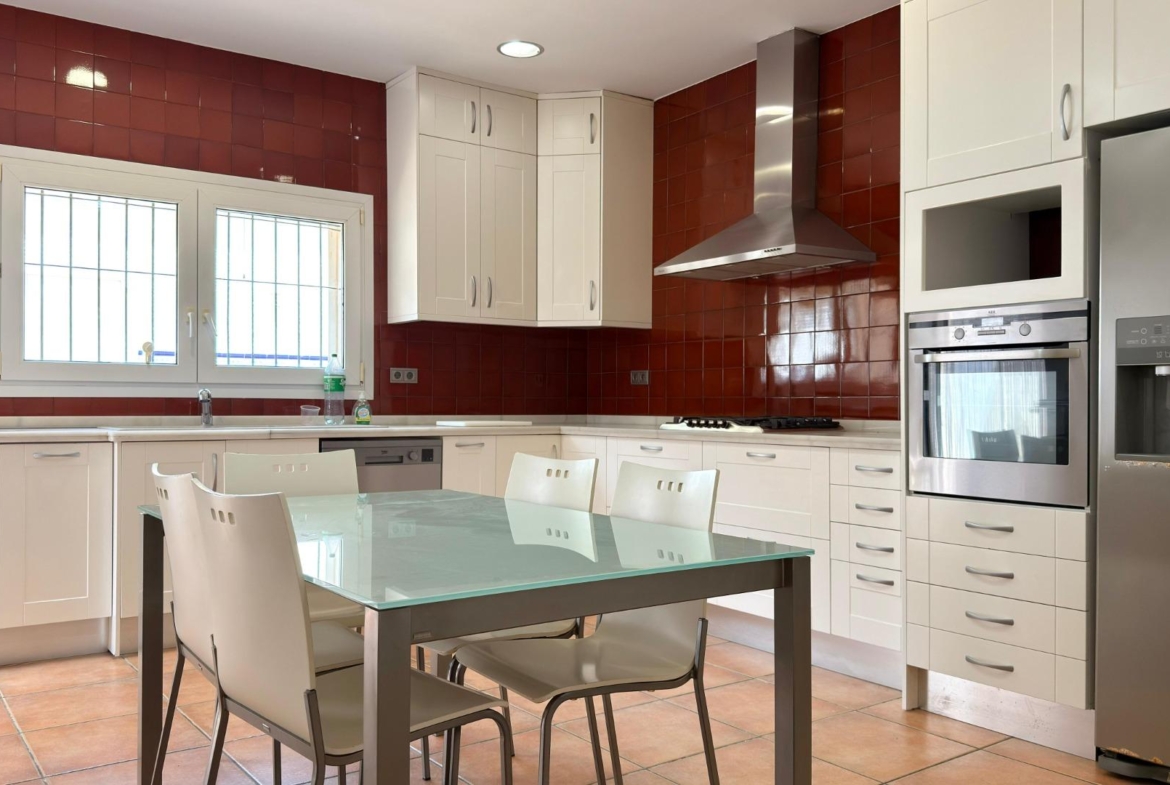 Exclusieve Villa Omringd door de natuur in Alicante