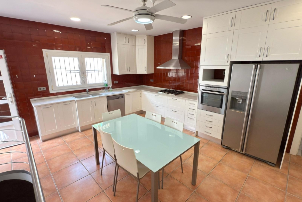 Exclusieve Villa Omringd door de natuur in Alicante