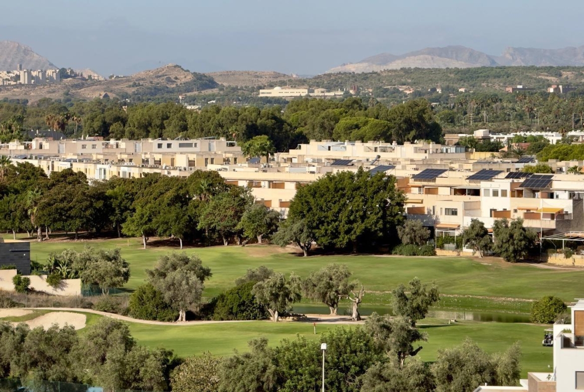 Exclusivo ático con impresionante terraza solárium en Azara, Pau 5