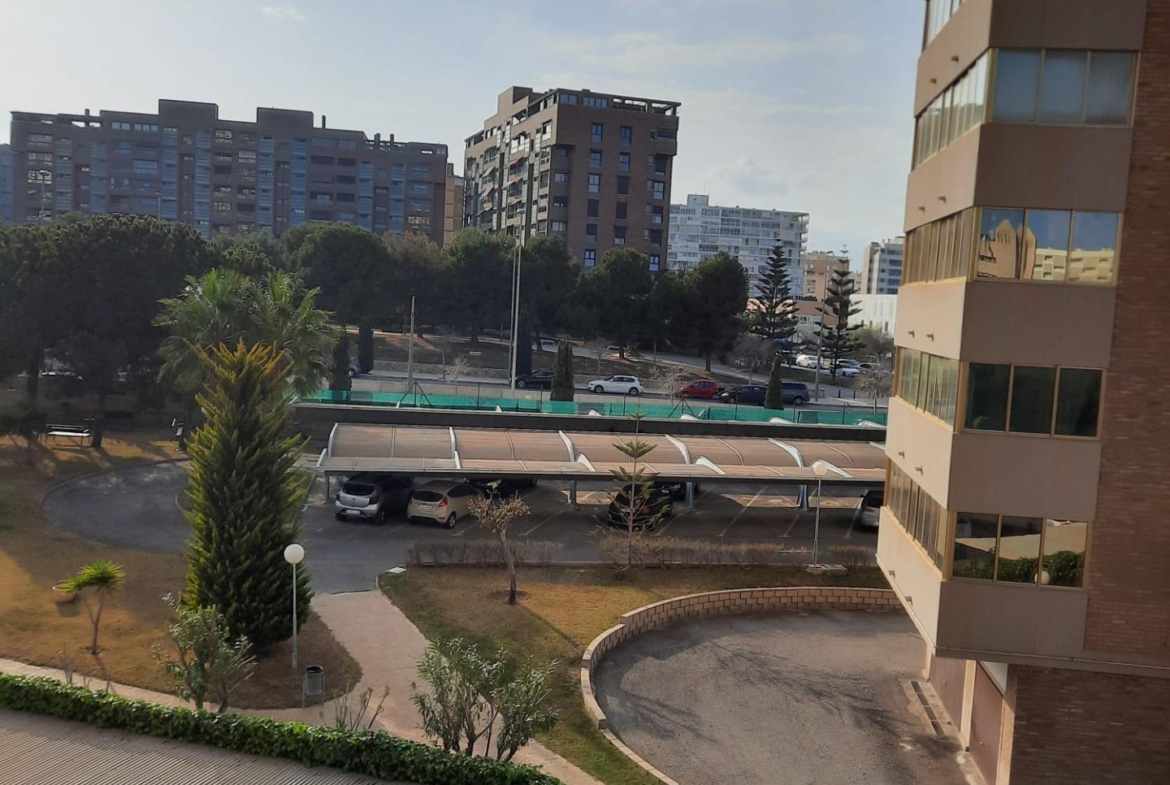Amplio y Moderno Apartamento Reformado en Playa de San Juan