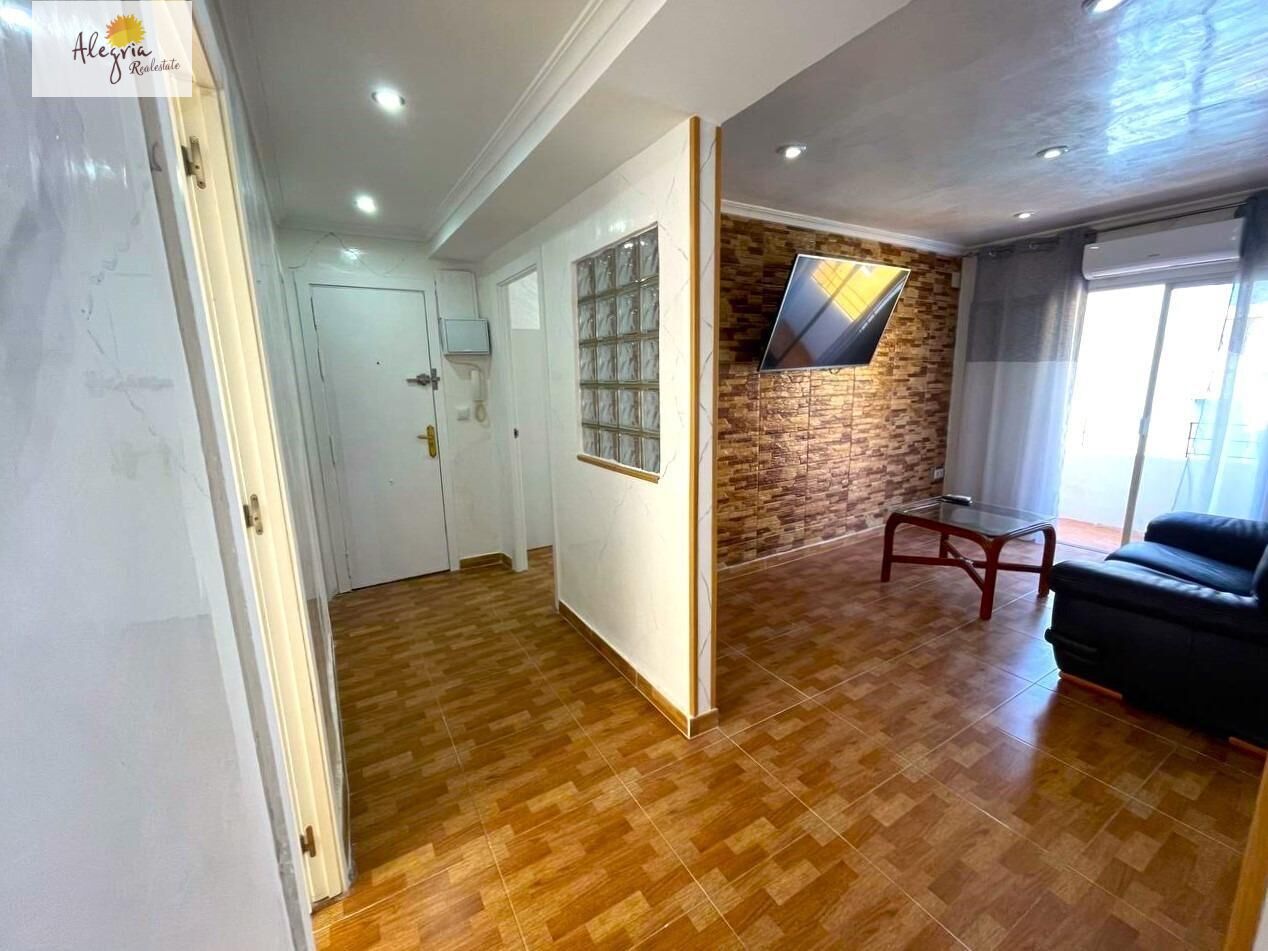 Apartment for sale (La Florida) 3 bedrooms + living room with balcony.