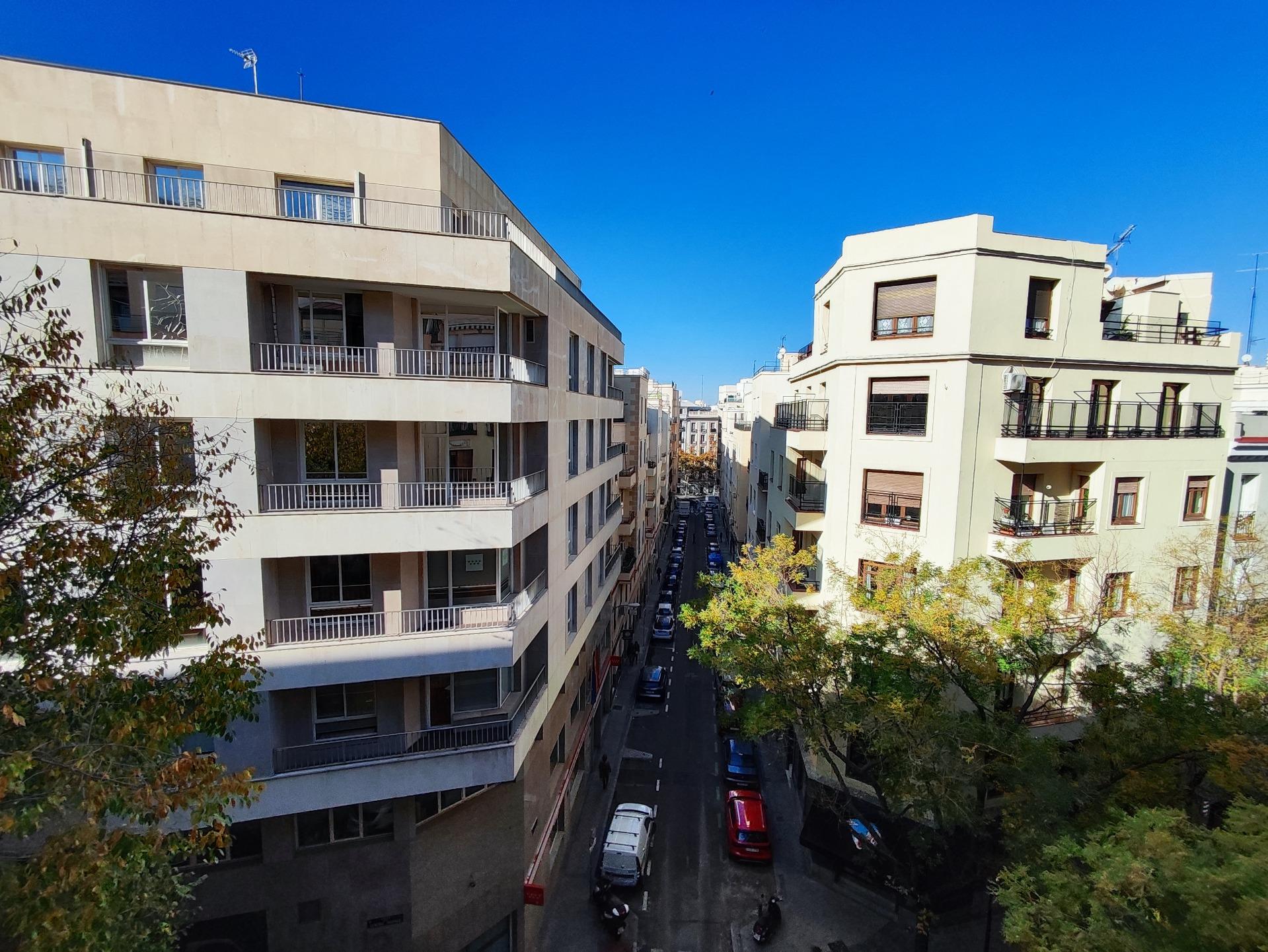 SPECTACULAR FULLY RENOVATED EXTERIOR APARTMENT IN GOYA, MADRID