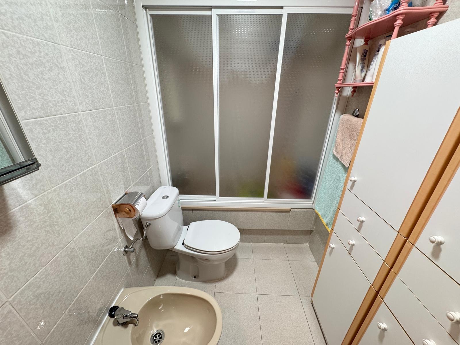 5-5-64 ESTUDIO A 250 METROS DE PLAYA DE LOS LOCOS Y CON 25 M2. CON PISCINA COMUNITARIA.