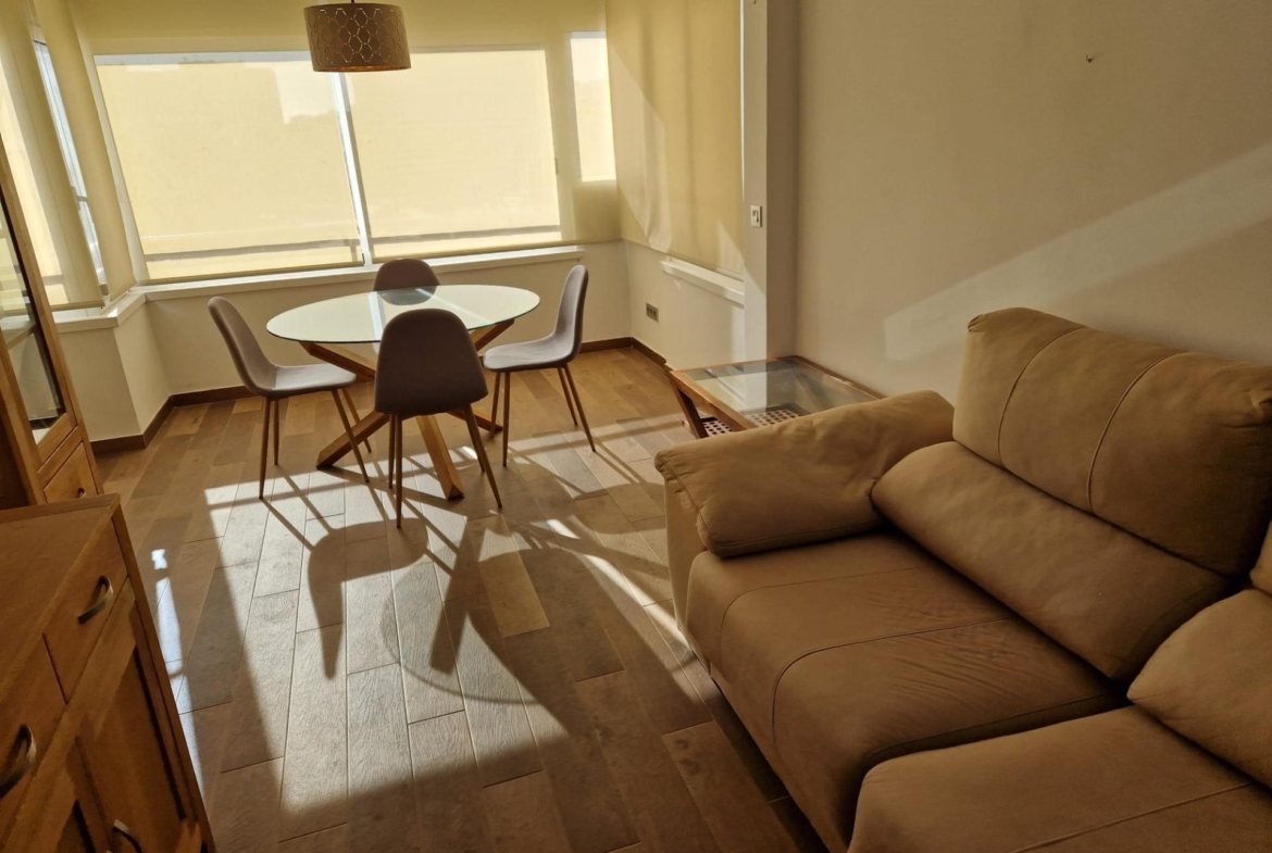 Amplio y Moderno Apartamento Reformado en Playa de San Juan