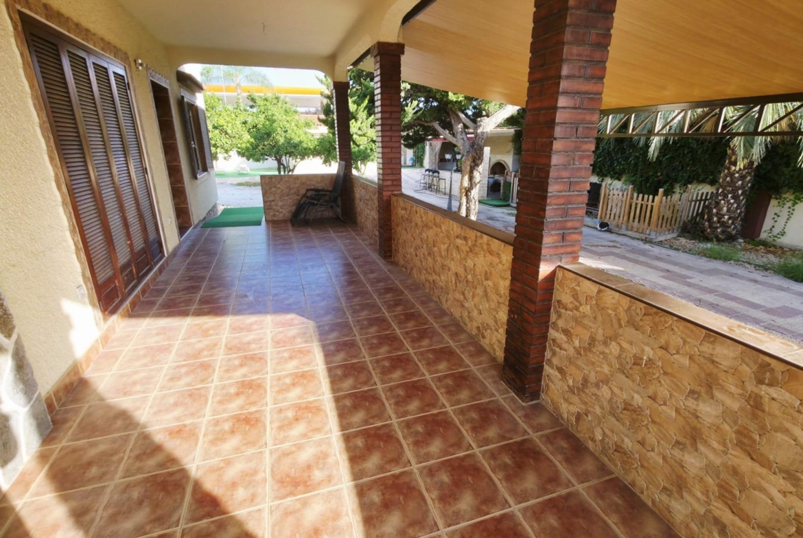 Magnífico chalet con amplias posibilidades en La Albufereta – Playa de San Juan (Alicante)