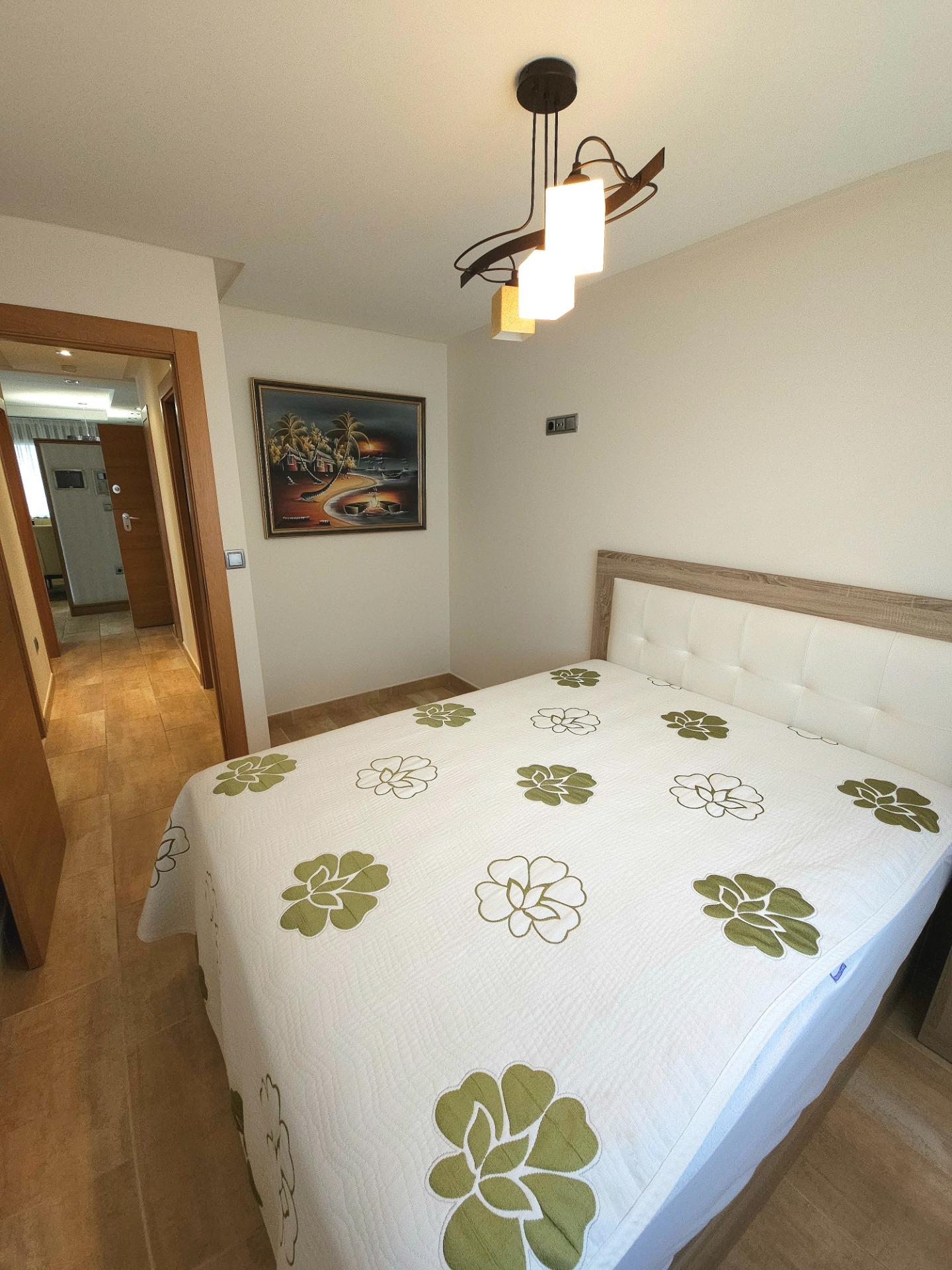 Exclusief appartement in Guardamar del Segura met uitzicht op zee