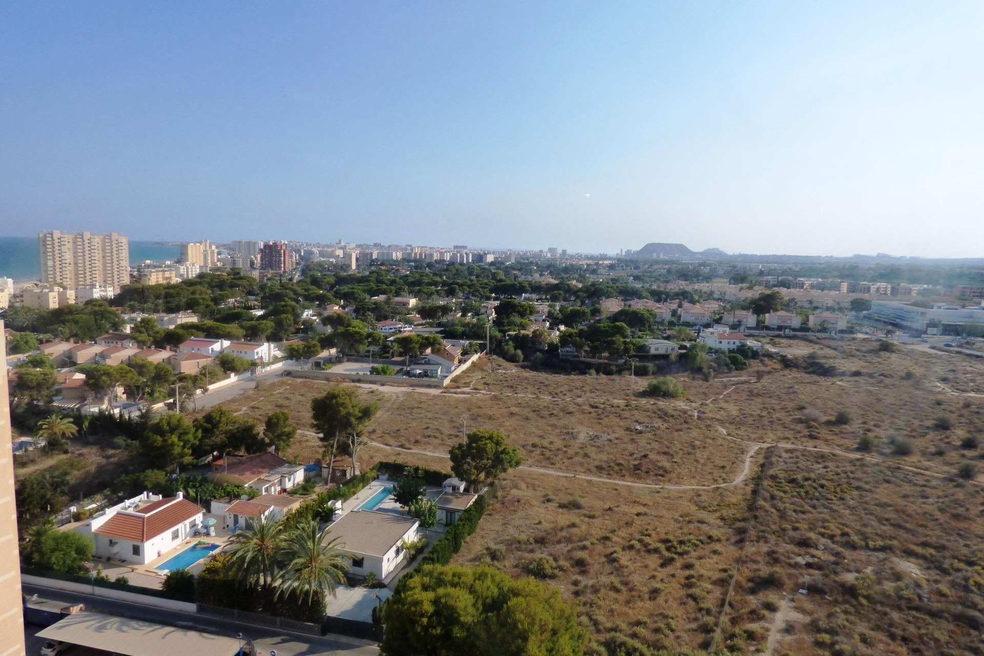 Espectacular vivienda con vistas panorámicas a la playa de Muchavista