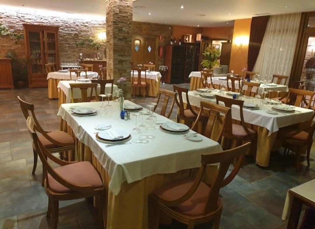 RESTAURANTE EN CABO ROIG. CON 871 M2.