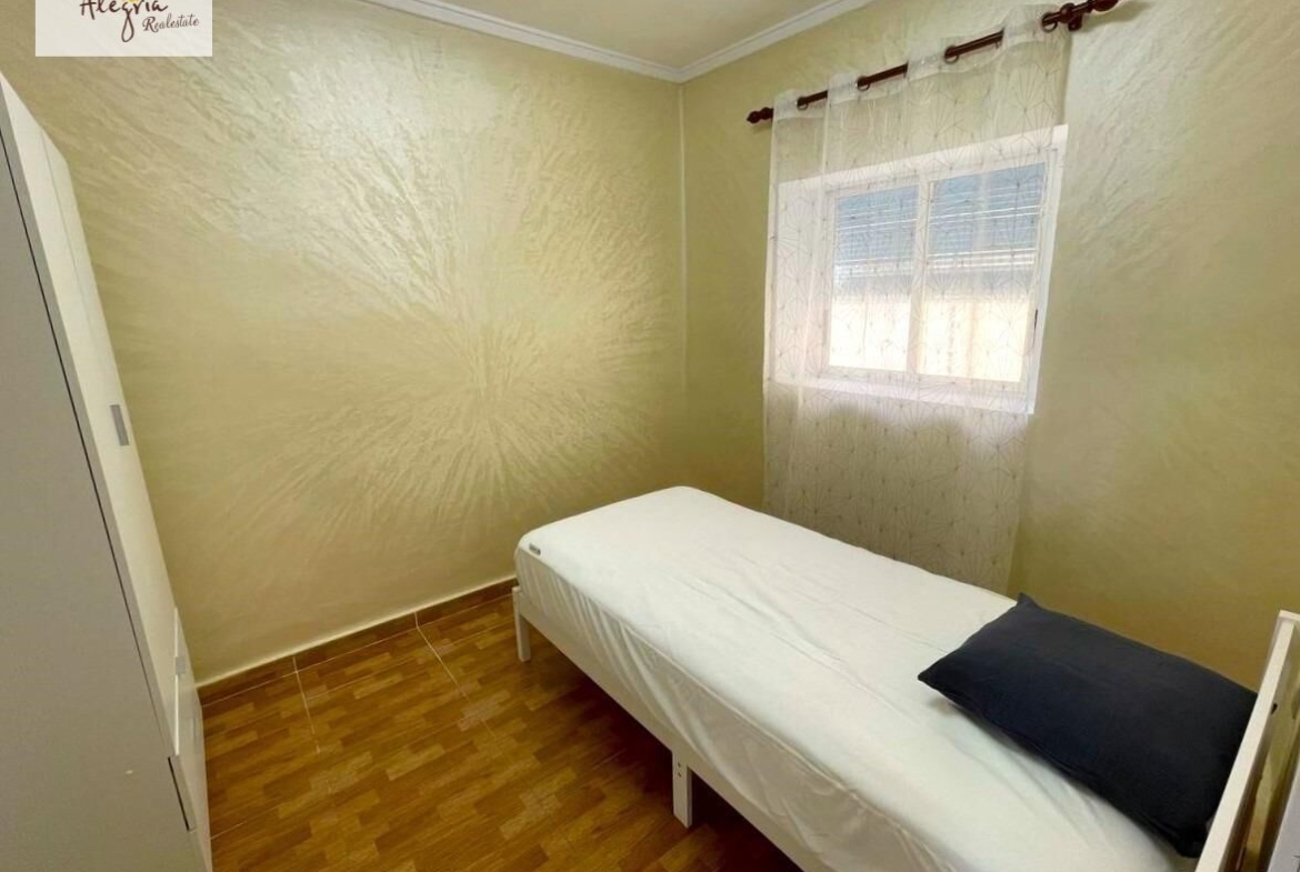 Apartment for sale (La Florida) 3 bedrooms + living room with balcony.