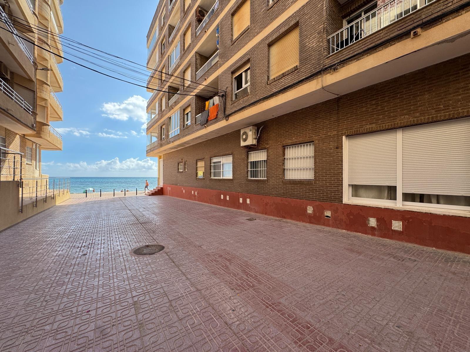 5-62-5 REFORMADO APADRAMENTO EN LA PRIMERA LINEA DE LA MATA CON VISTAS AL MAART 3 DORM. 2 BAÑOS. SUPERFICIE 105 M2.