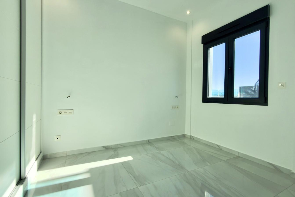 Exclusive villa in Polop with mountain views