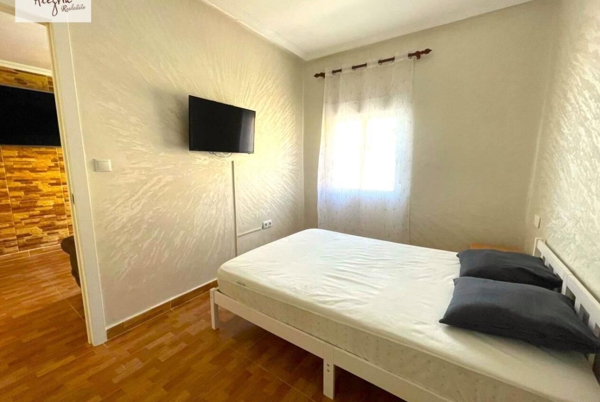 Apartment for sale (La Florida) 3 bedrooms + living room with balcony.