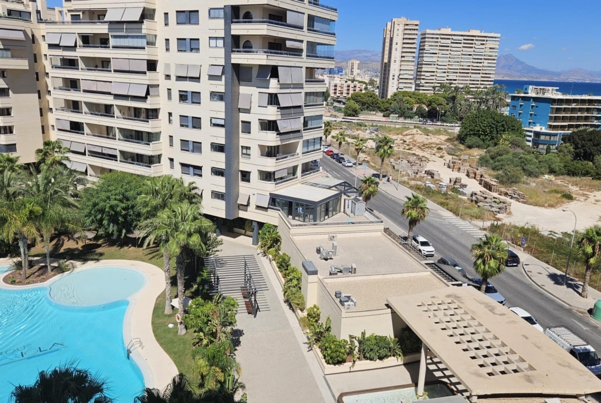 Urbanización Parque Mariola, en Pau 5, con Vistas al Mar